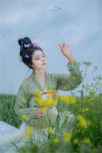 女生喷水是什么喷的是什么