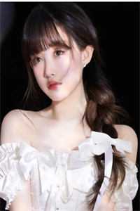 微微一笑很倾城黄改真水