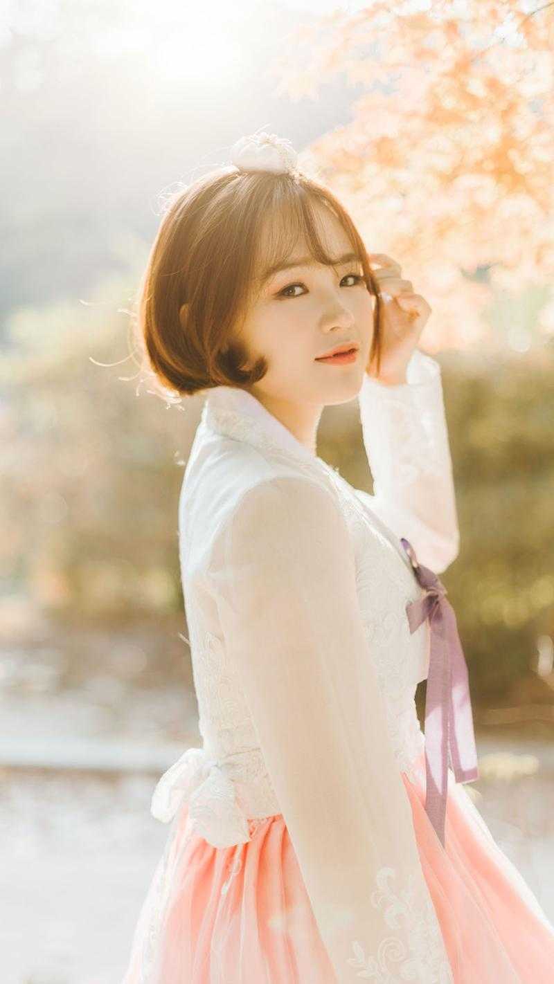 女儿成为爸爸的玩具