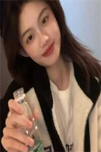 亚洲依依