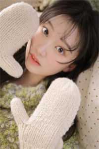 漂亮孕妇肚子痛摸肚子