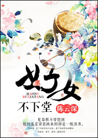 小男孩洗澡