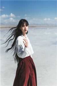 穿到古代成美男兰奕
