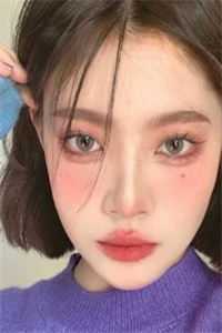 男钻女胯夹头图