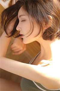 老公藤条惩罚犯错老婆