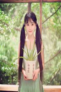 和尚揉捏她的双乳