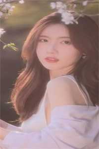 美女胸罩被男人扒狂吃奶