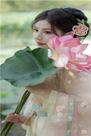 母亲的桃花源早已泛滥