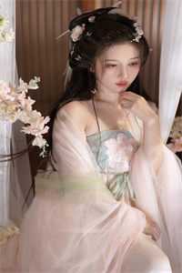 小村医尝遍女人香