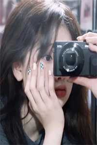 看看镜子里我怎么玩你