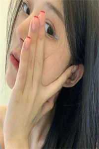豪门女配又在闹离婚