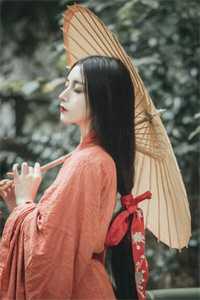 放学后我和老师在教室
