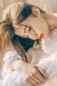 耽美囚禁play锁链吊起