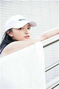 美女尿口视频