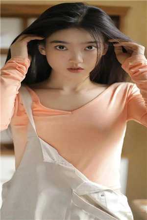 脱女生衣服