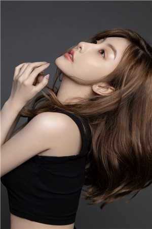 八零美人娇滴滴古穿今