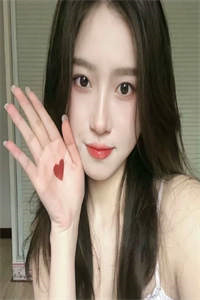 美女张开双腿让男人捅
