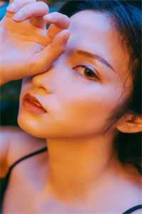 给女生口