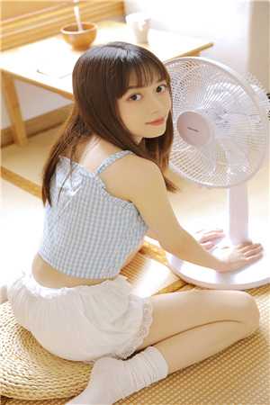 楼下那个女人