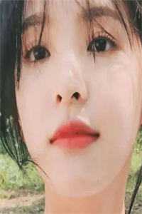 使劲抬东西突然腰猛然一疼