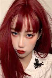 美女露出奶头扒开尿口让男人桶