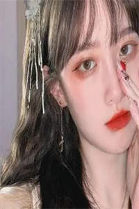 小说女公务员献身